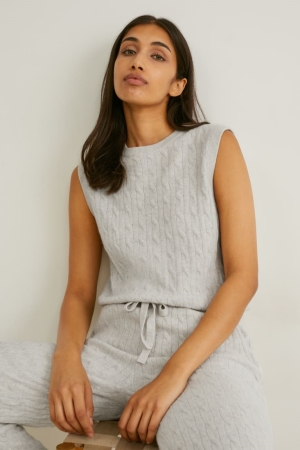 C&A Cashmere Slipover Cable Knit Pattern Bianche | 5763-XCRVB